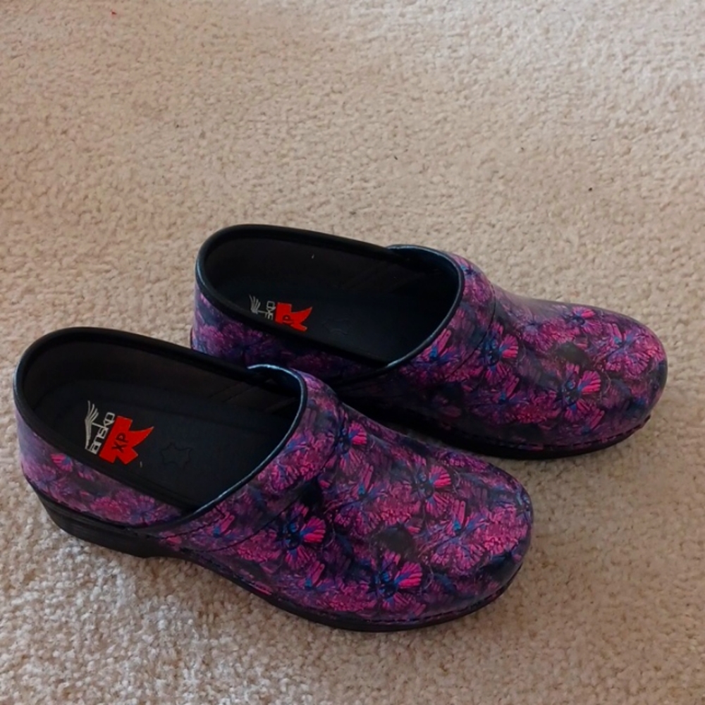 Dansko shoes non-slip sole. New